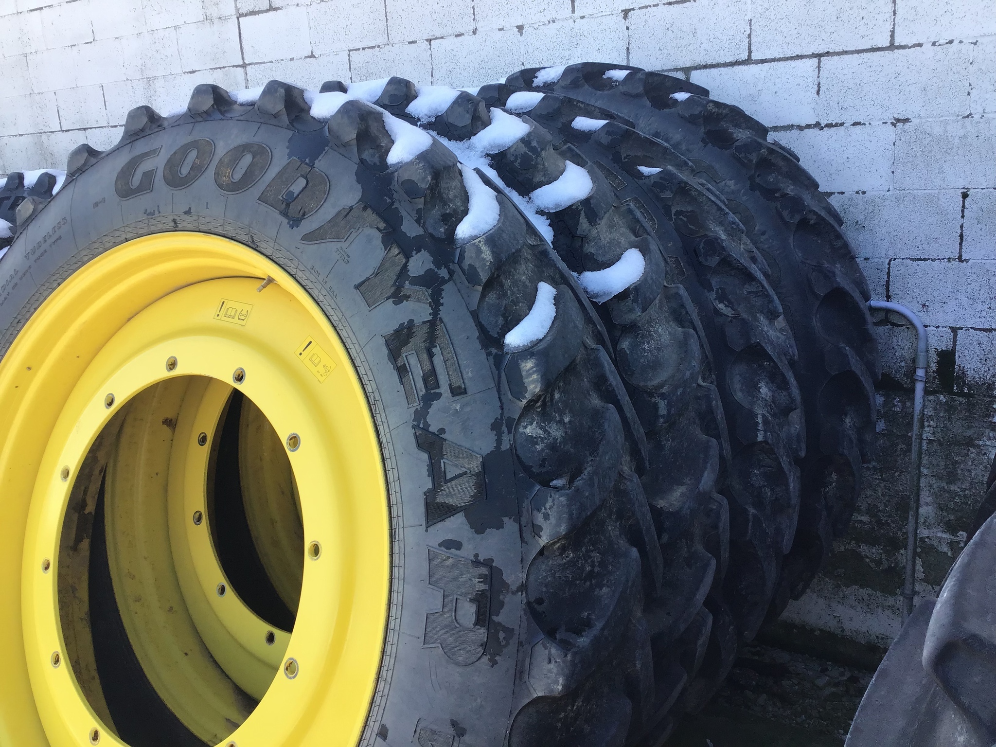 2021 John Deere R4045 Self-Propelled Sprayer