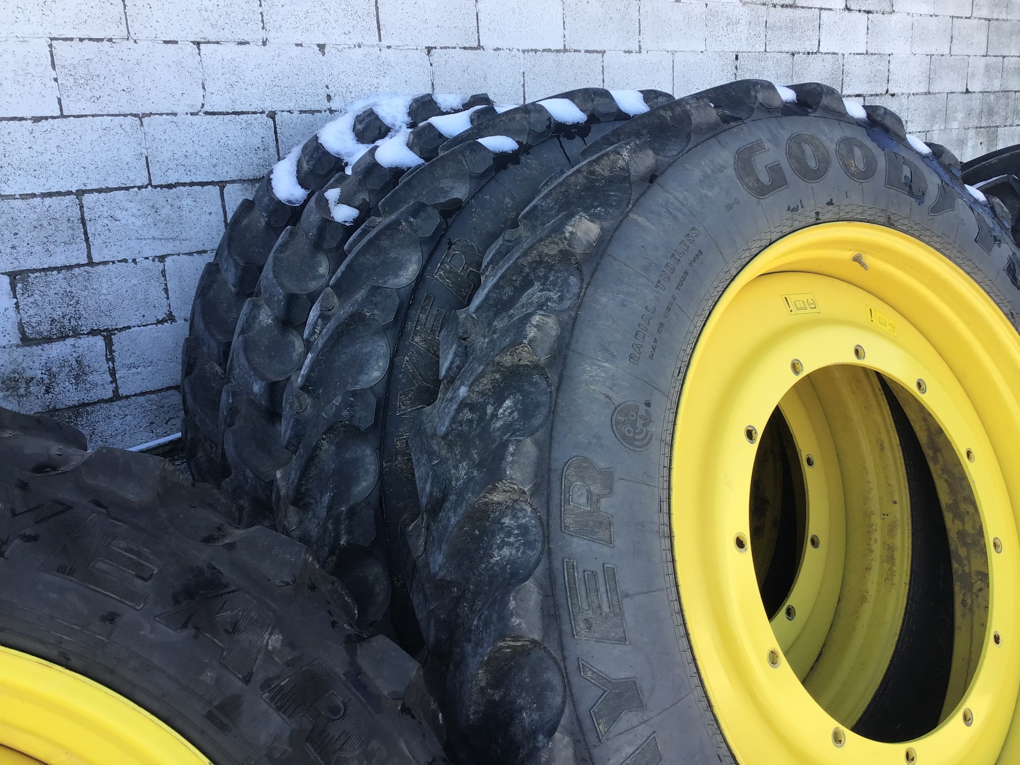 2021 John Deere R4045 Self-Propelled Sprayer