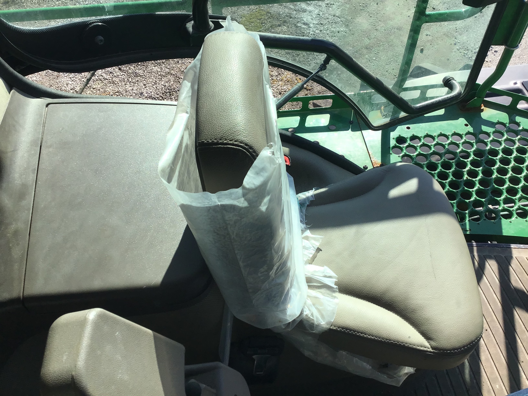 2021 John Deere R4045 Self-Propelled Sprayer