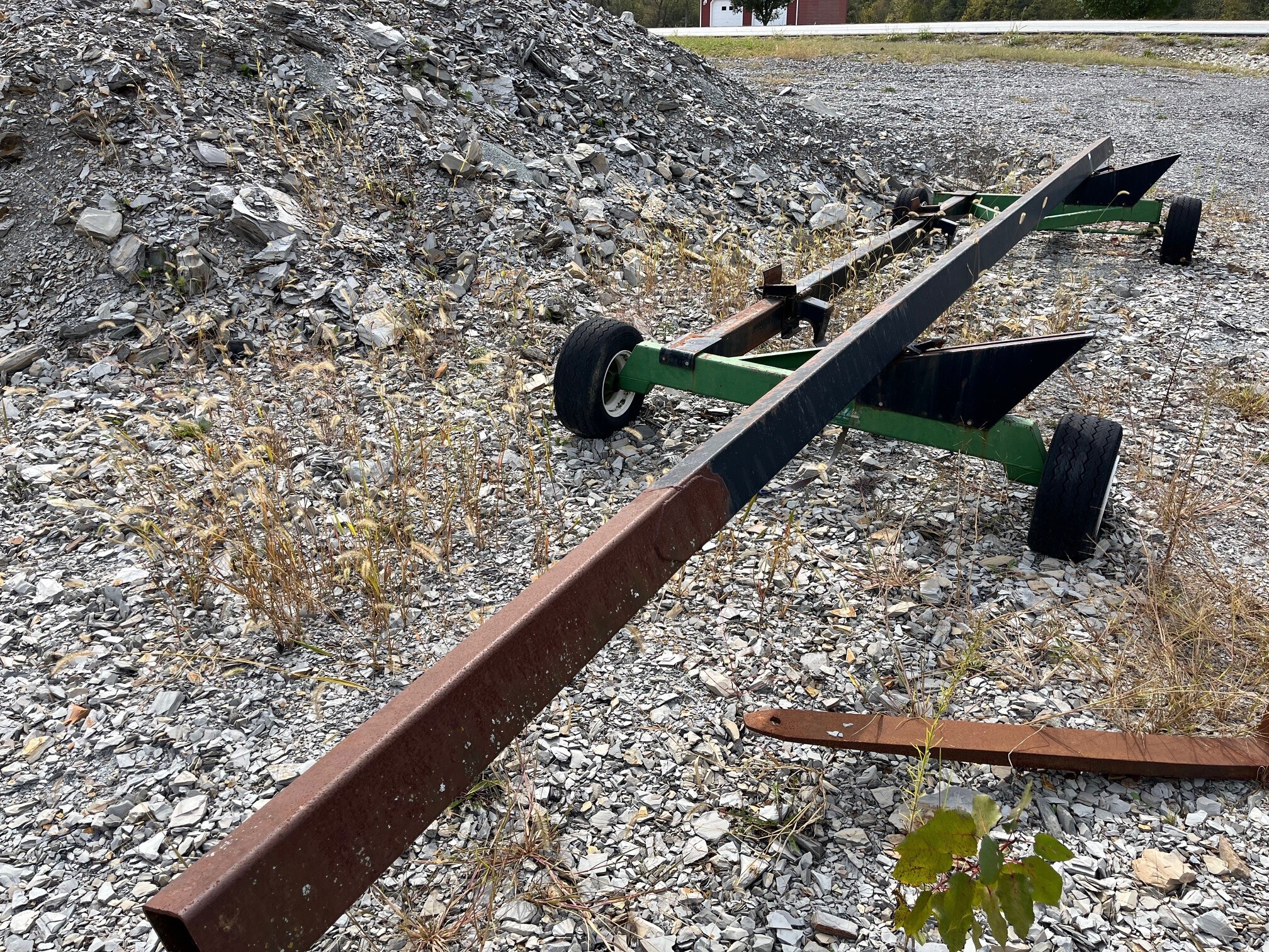  E-Z Trail 672 Header Trailer