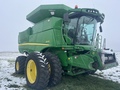 2013 John Deere S670 Combine