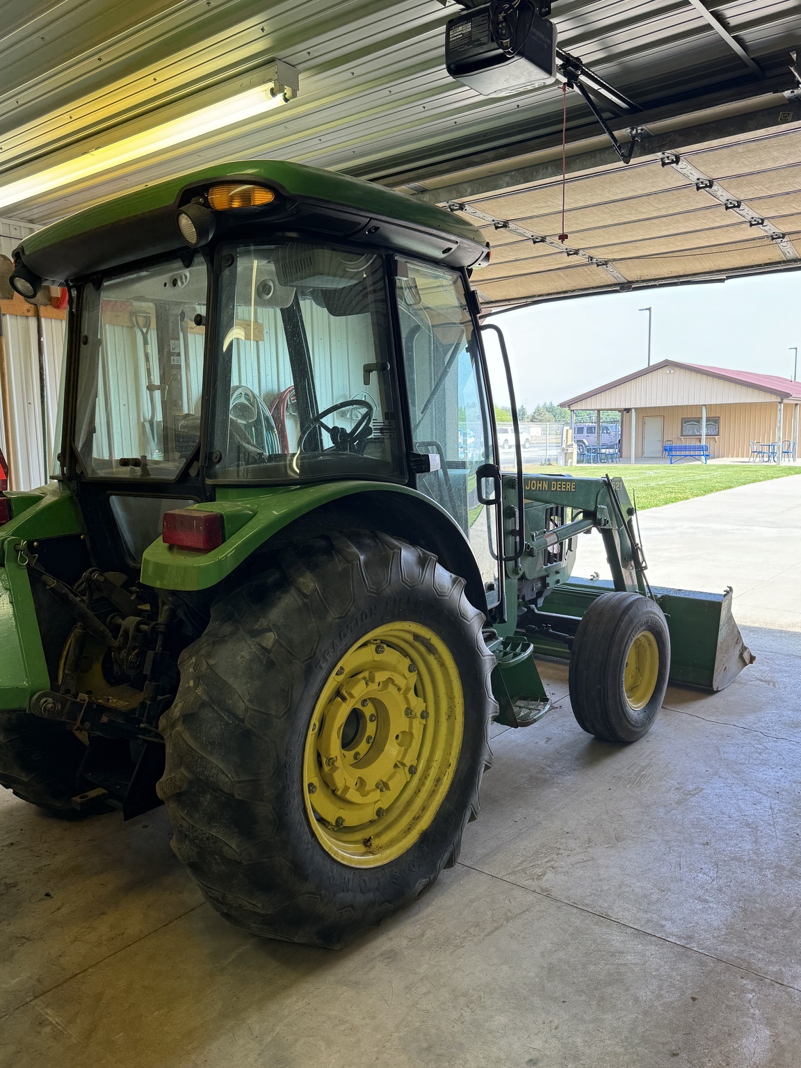 2002 John Deere 5320 Tractor
