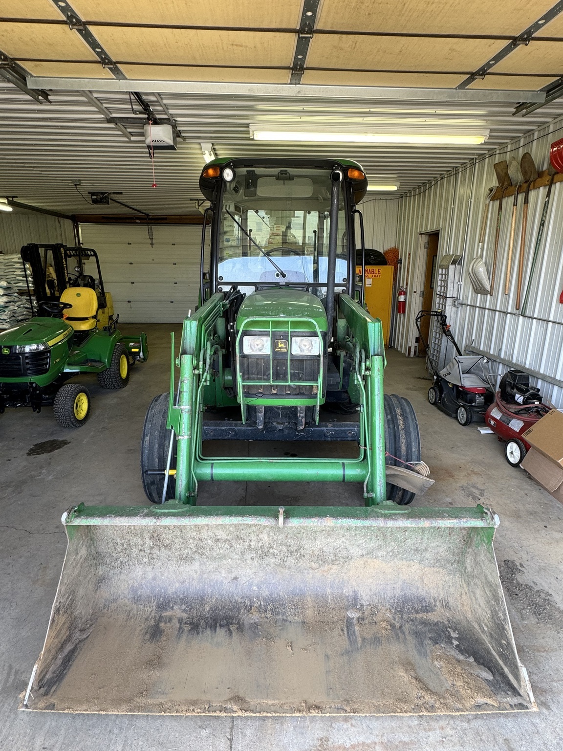 2002 John Deere 5320 Tractor