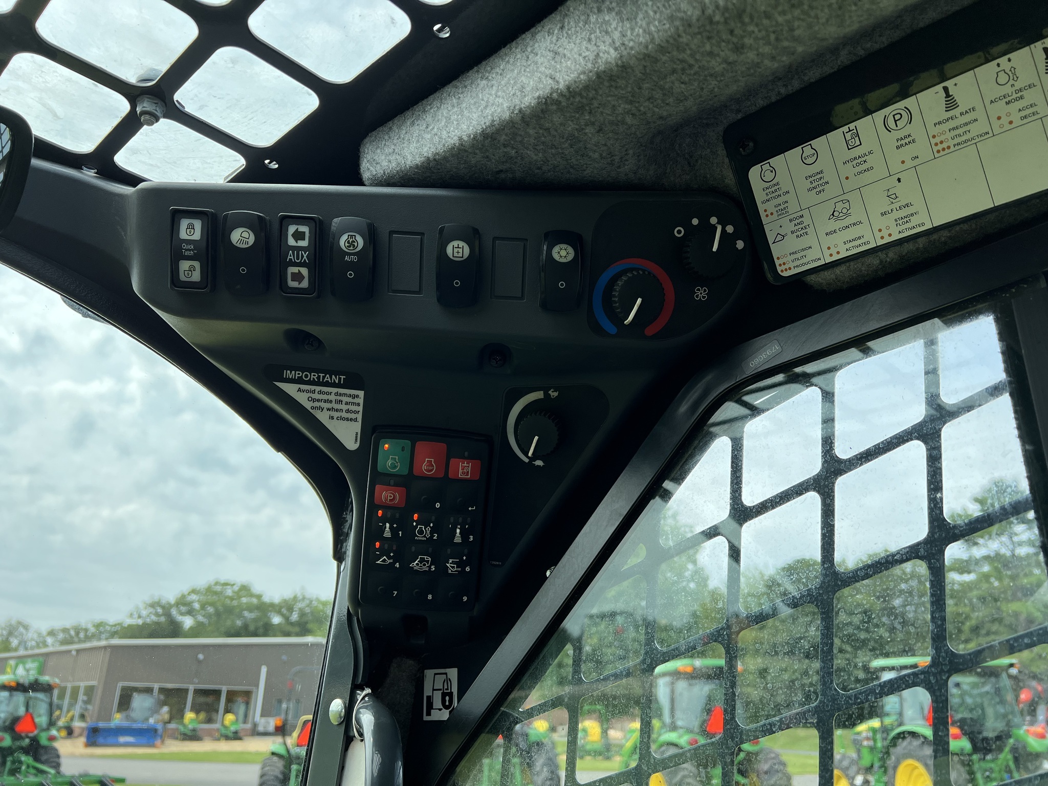 2023 Deere 331G Skid Steer