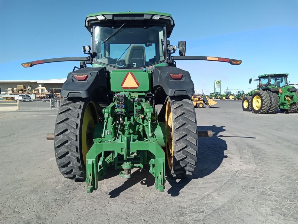 2022 John Deere 8RT 370 Tractor