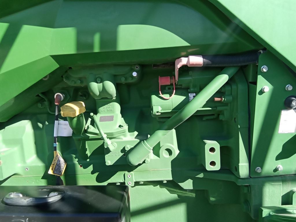 2022 John Deere 8RT 370 Tractor