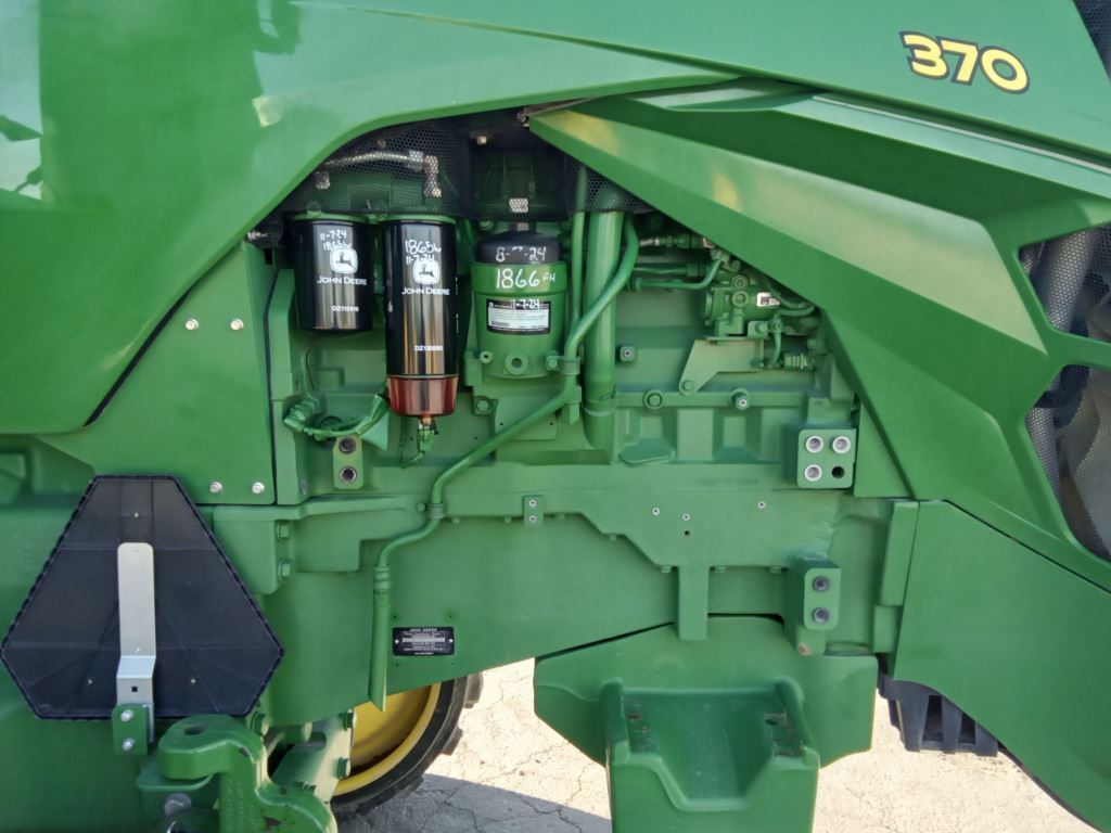 2022 John Deere 8RT 370 Tractor