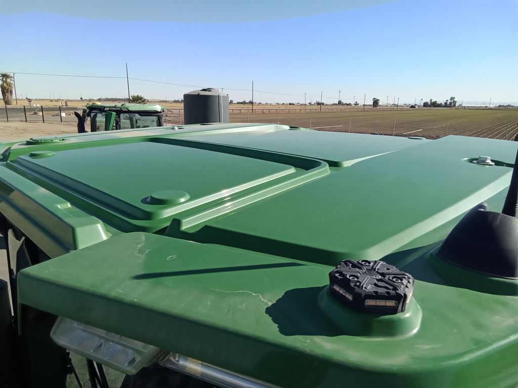 2022 John Deere 8RT 370 Tractor