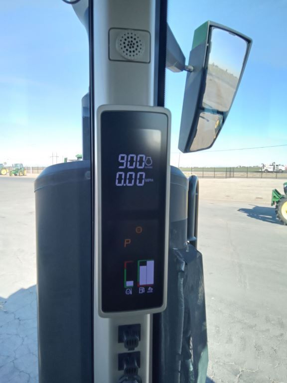 2022 John Deere 8RT 370 Tractor