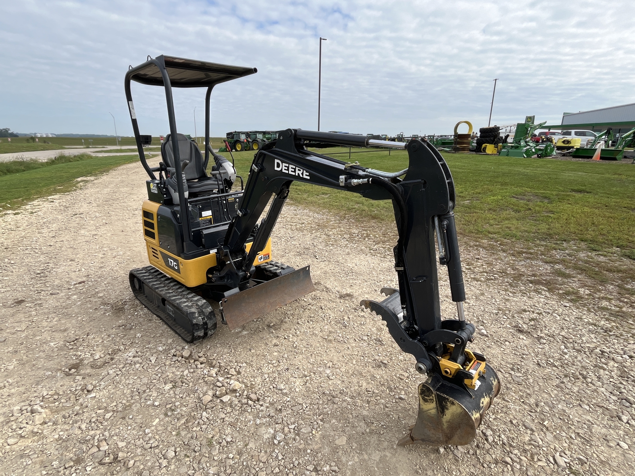 2022 John Deere 17G Mini Excavator