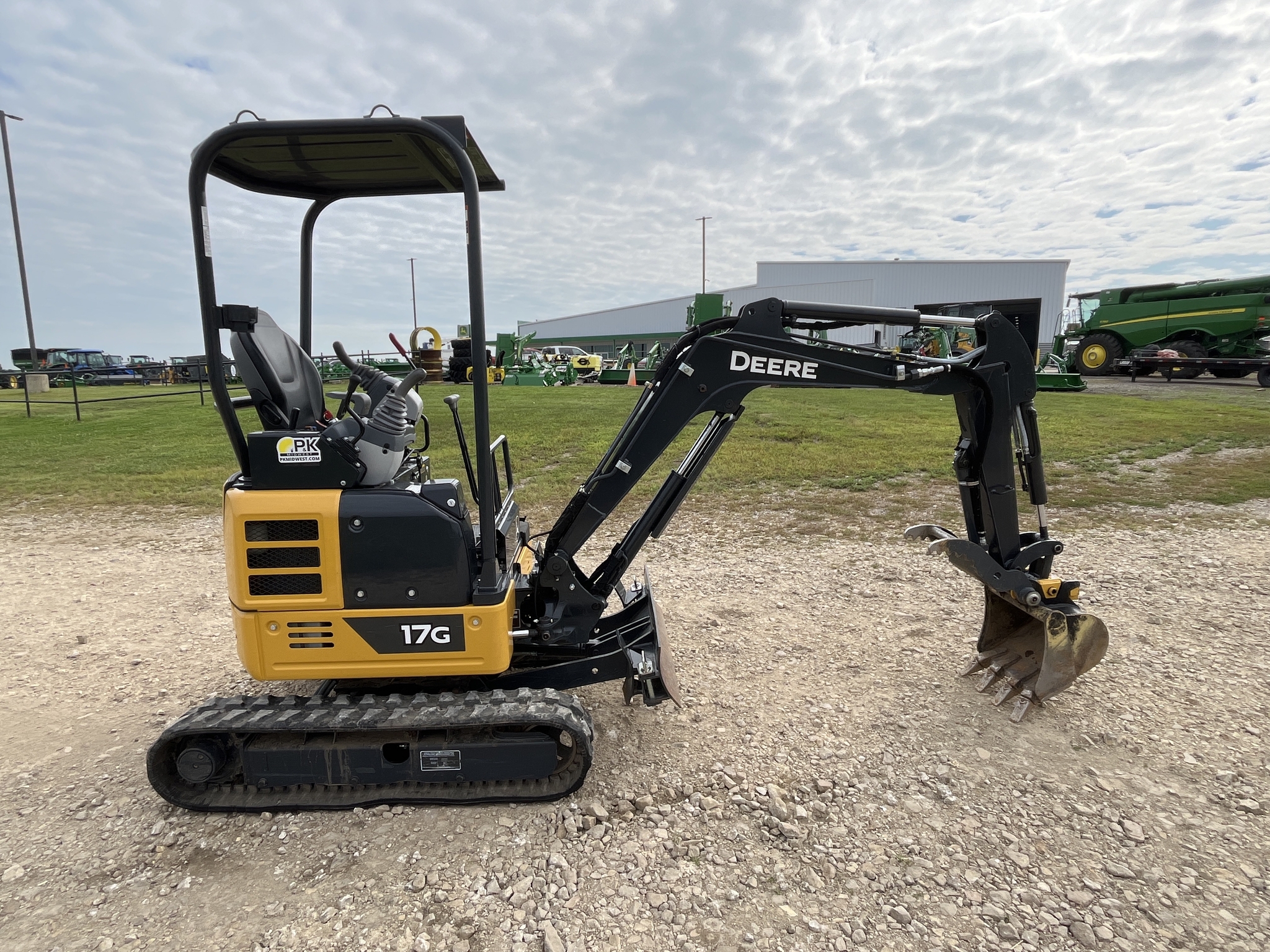 2022 John Deere 17G Mini Excavator