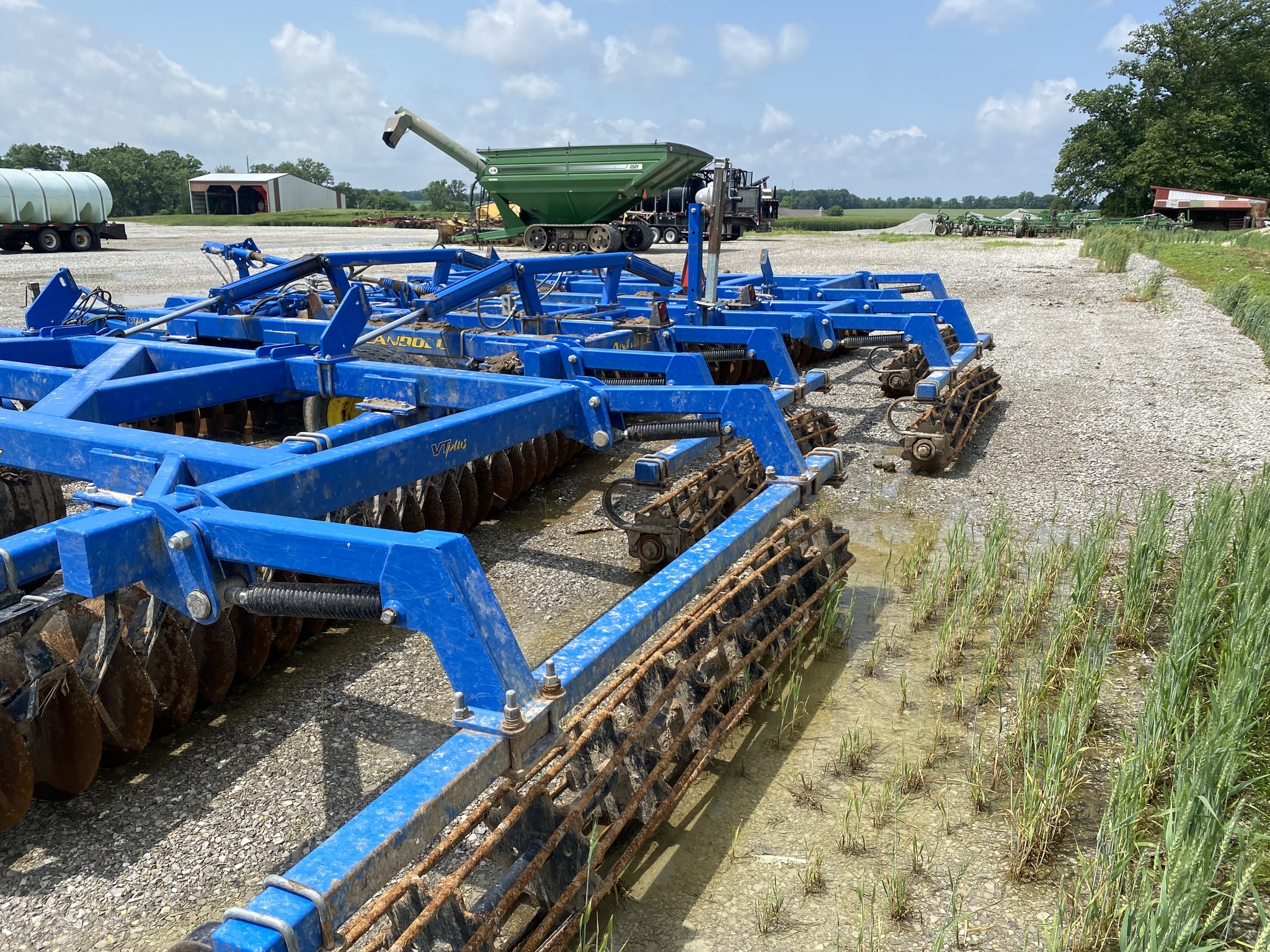 2011 Landoll 7431 VT Plus Vertical Tillage
