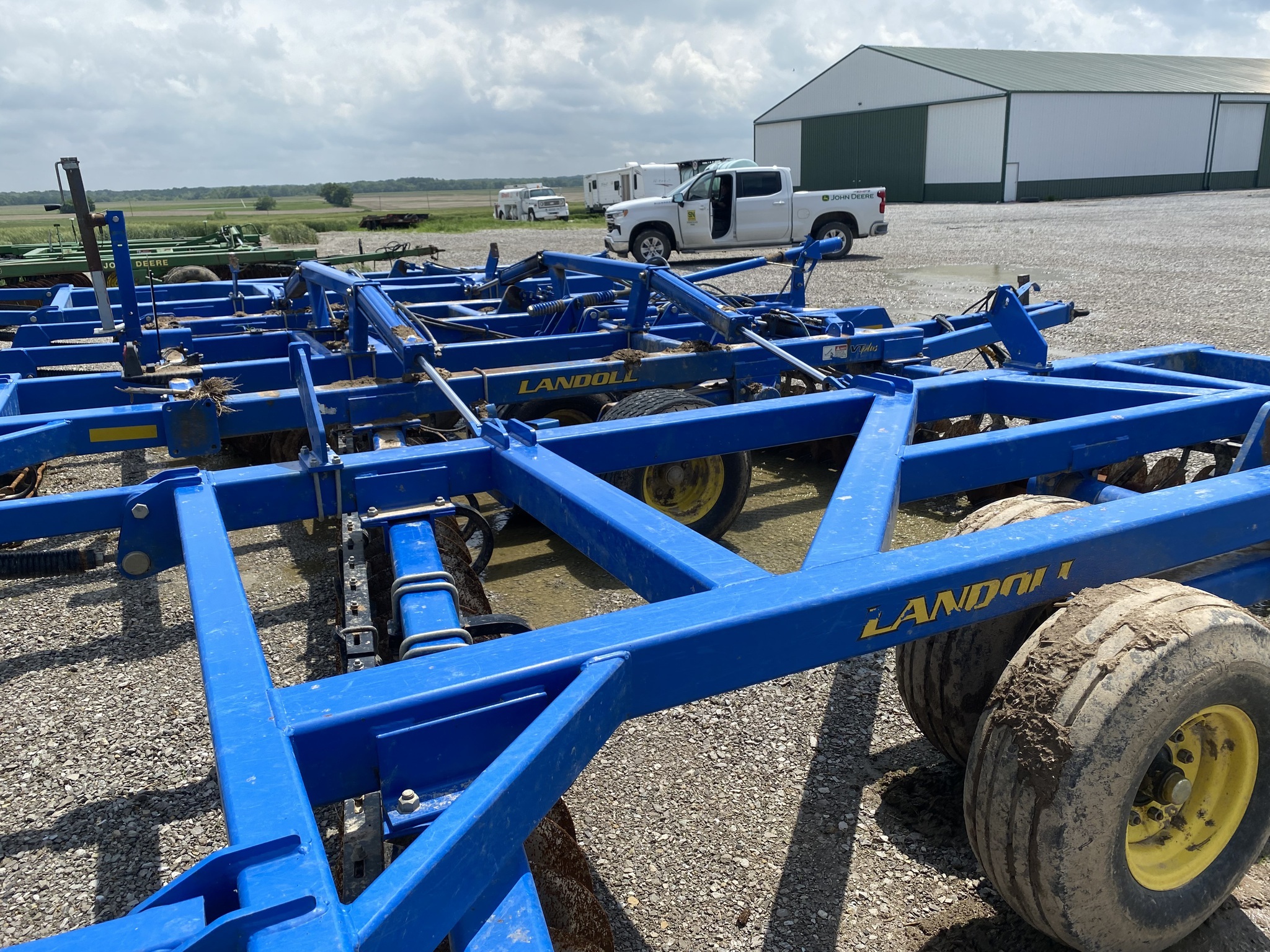 2011 Landoll 7431 VT Plus Vertical Tillage