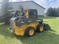 2022 Deere 324G Skid Steer