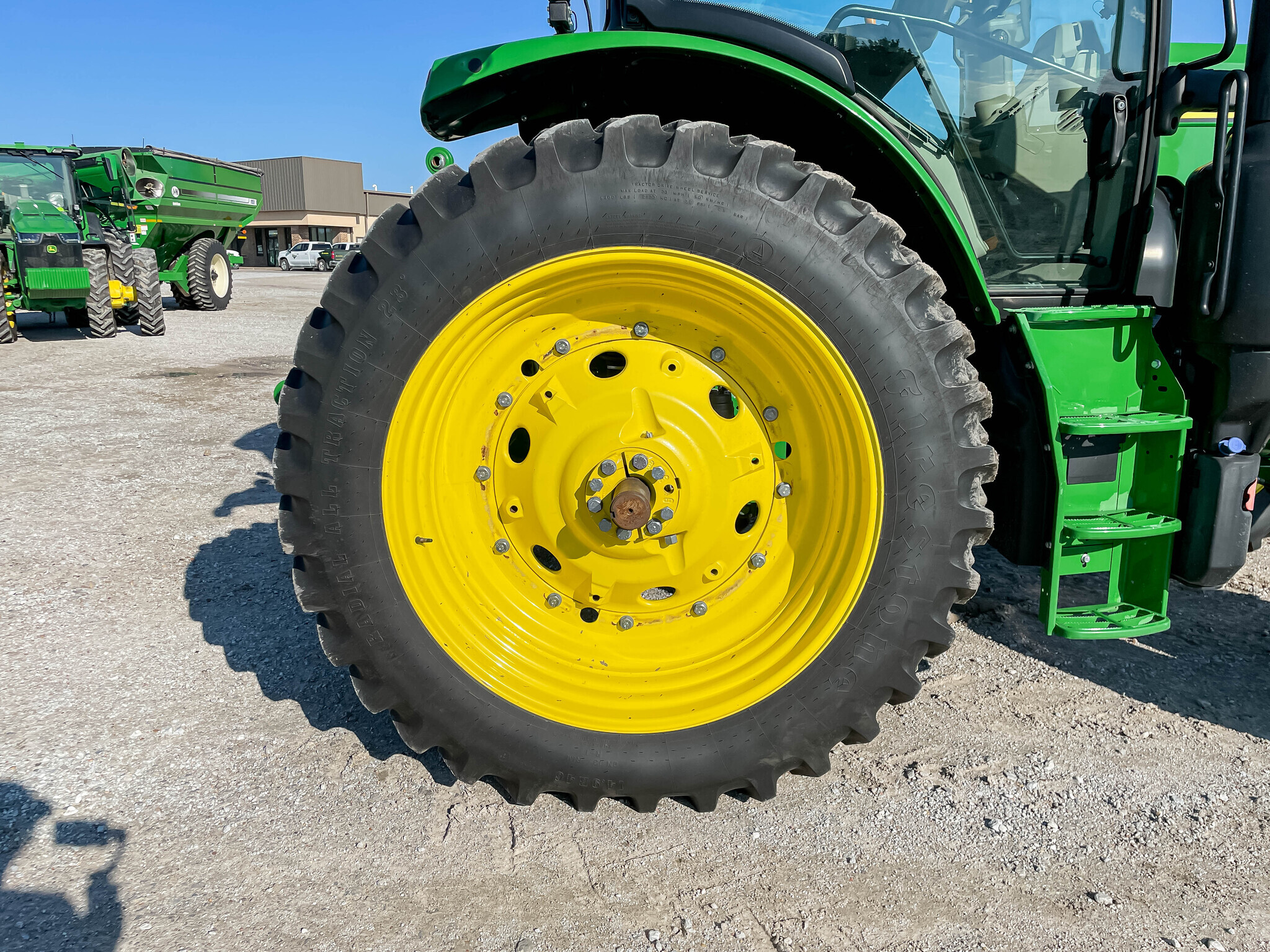 2022 John Deere 6R 155 Tractor