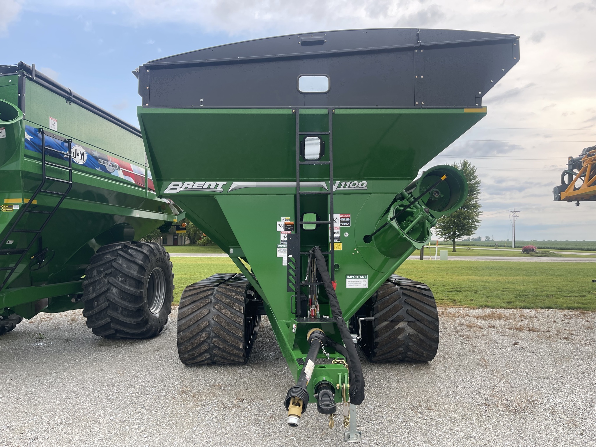 2024 Brent V1100 Grain Cart
