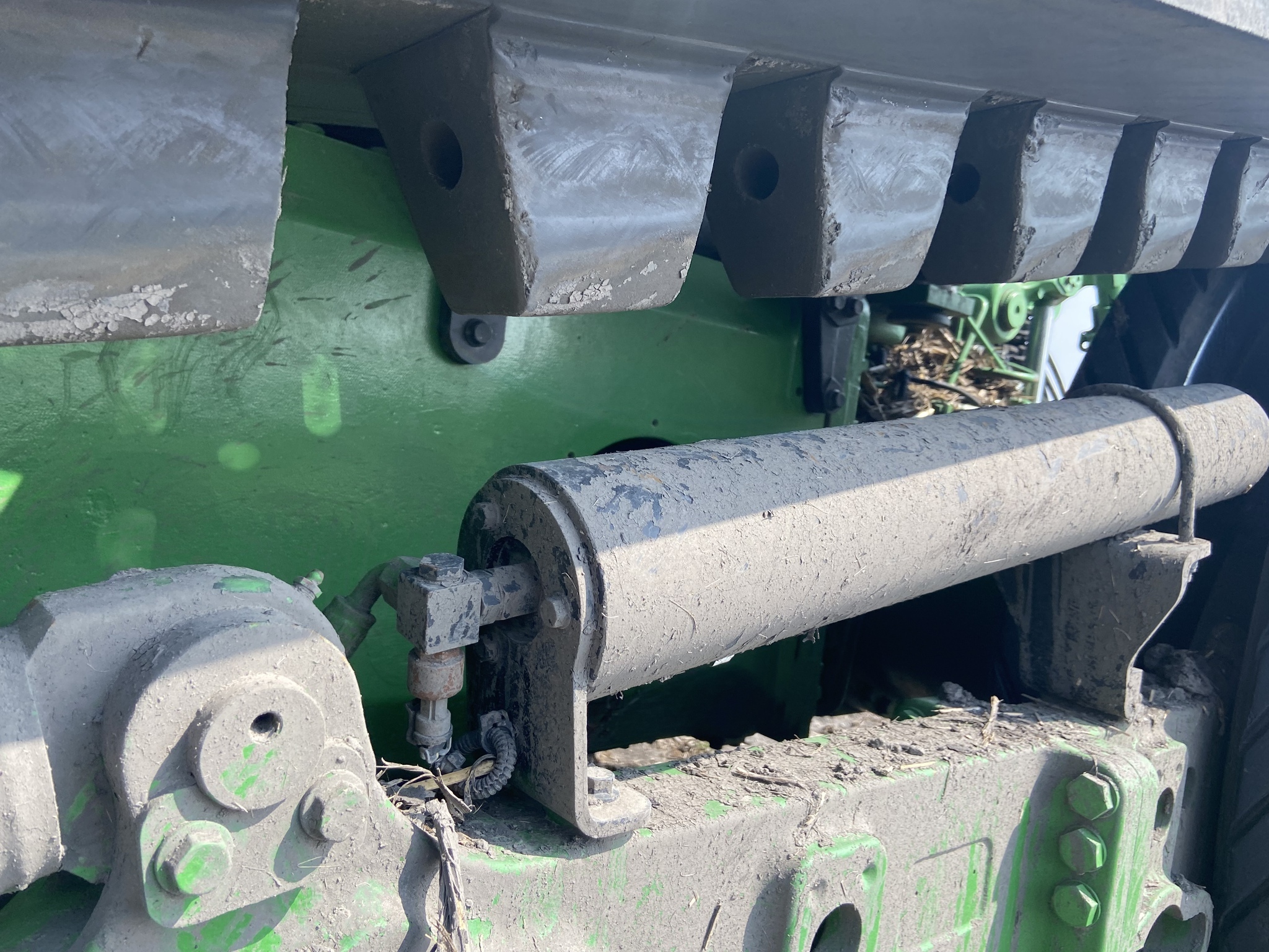 2013 John Deere 8310RT Tractor