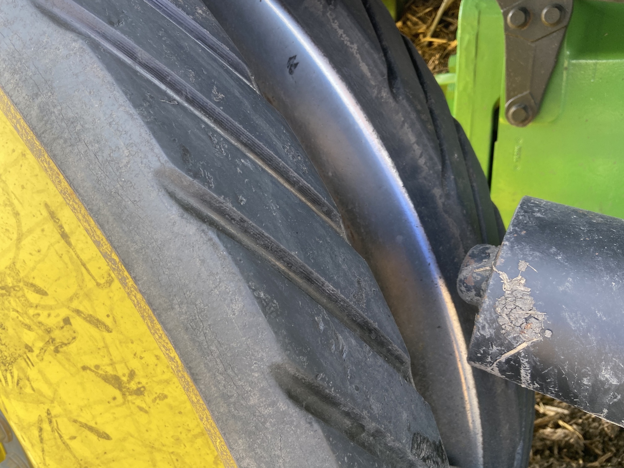 2013 John Deere 8310RT Tractor