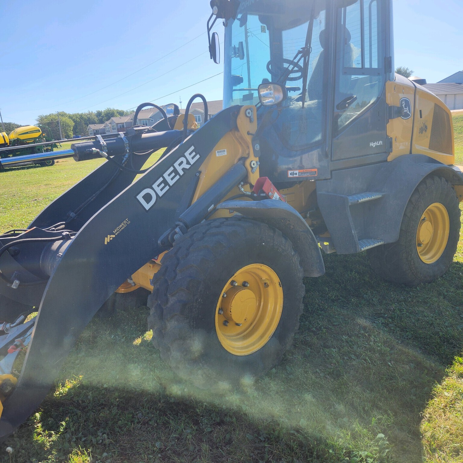 2023 John Deere 324L Front End Loader