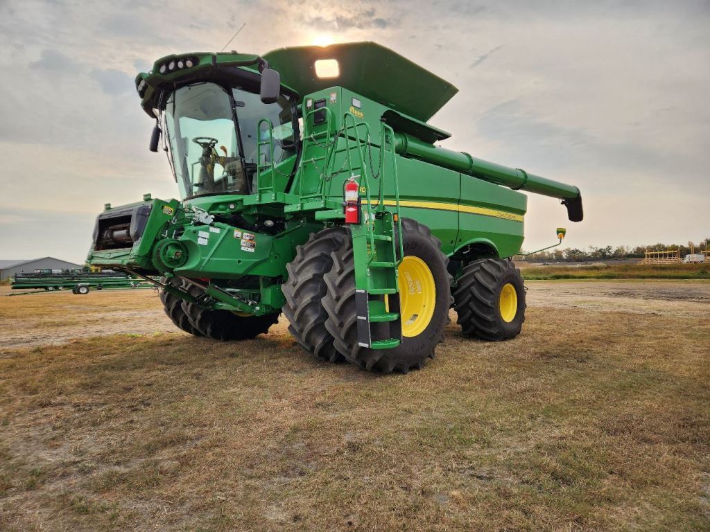 2021 John Deere S780 Combine