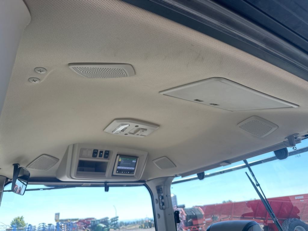 2022 John Deere 9RT 570 Tractor