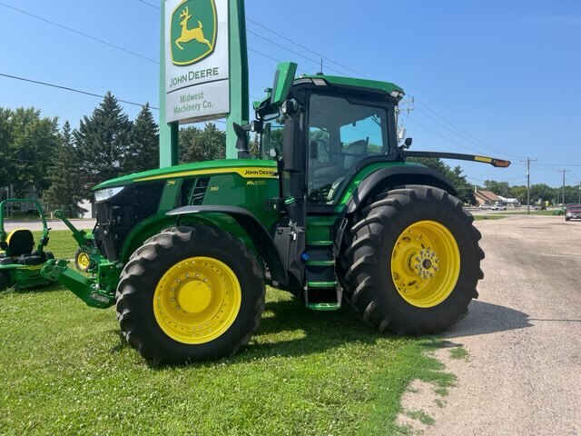 2023 John Deere 7R 310 Tractor