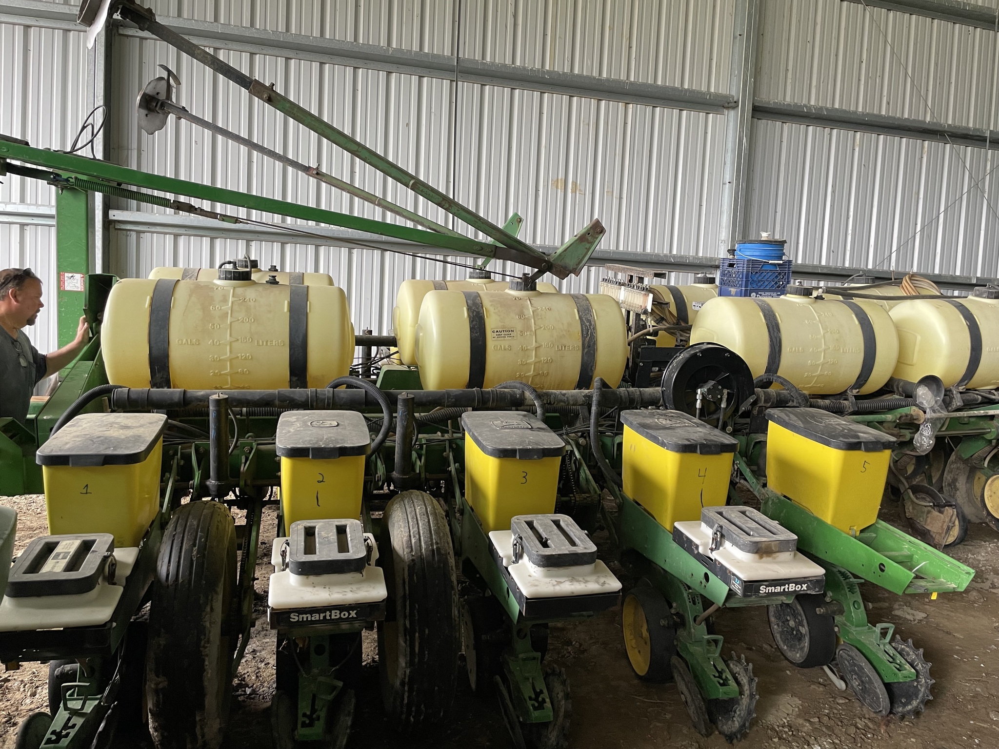  John Deere 7200 Planter