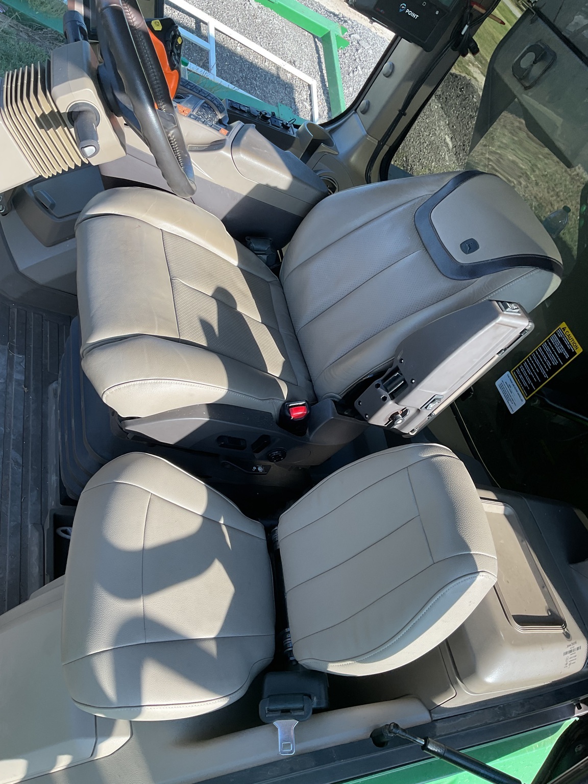 2022 John Deere 800R Self-Propelled Fertilizer Spreader