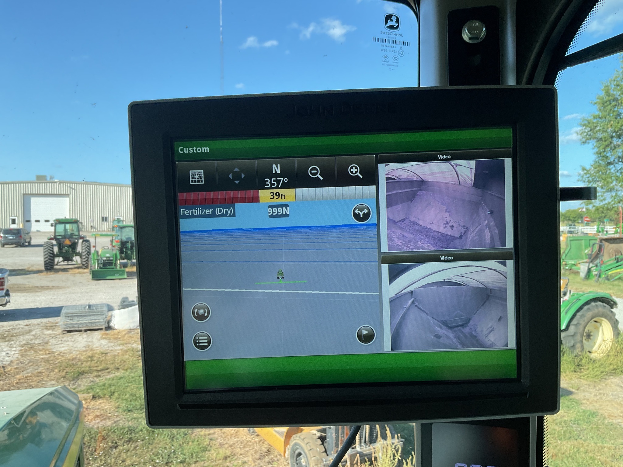 2022 John Deere 800R Self-Propelled Fertilizer Spreader