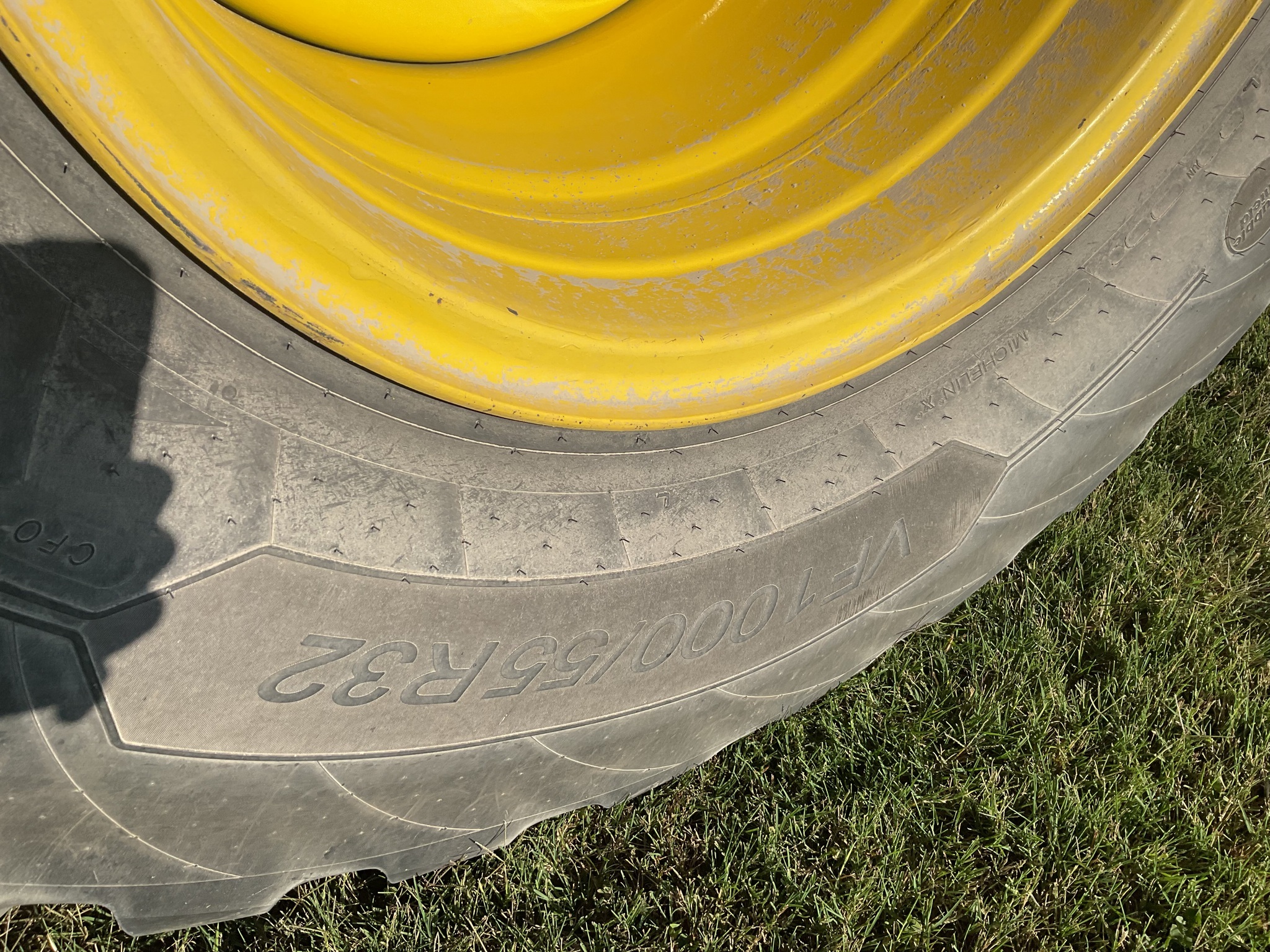 2022 John Deere 800R Self-Propelled Fertilizer Spreader