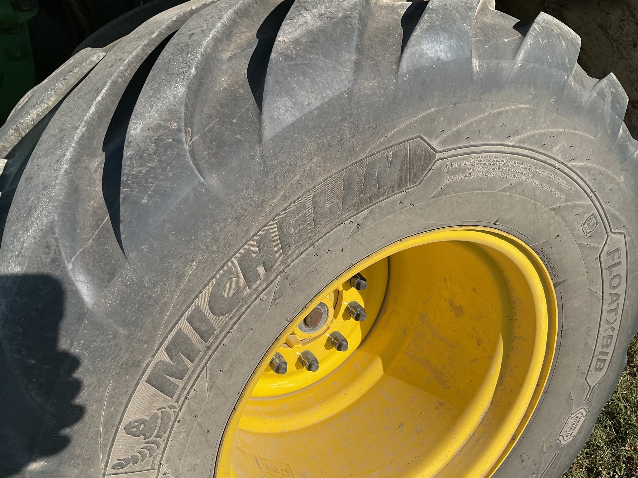 2022 John Deere 800R Self-Propelled Fertilizer Spreader