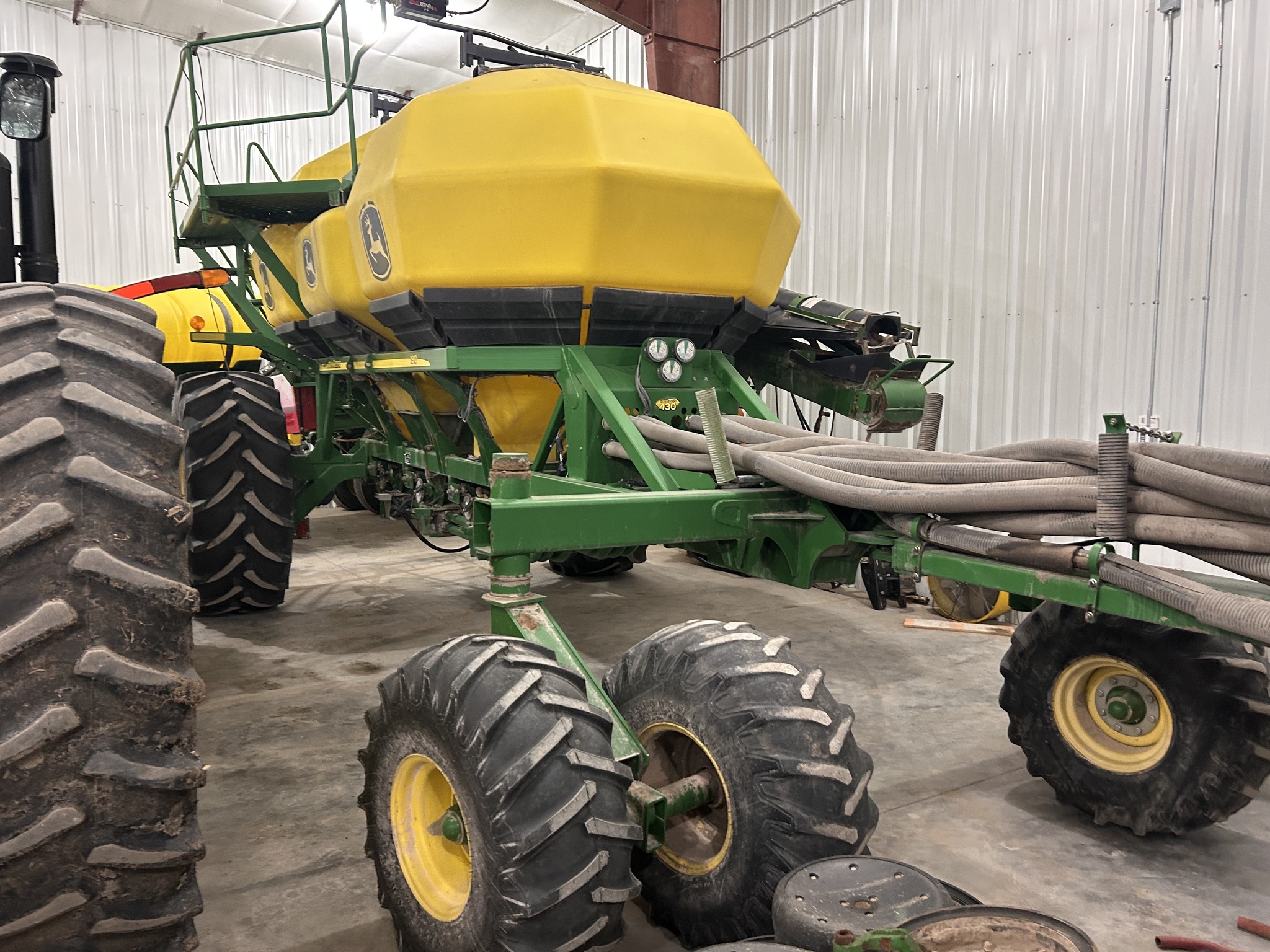 2007 John Deere 1895 Air Seeder