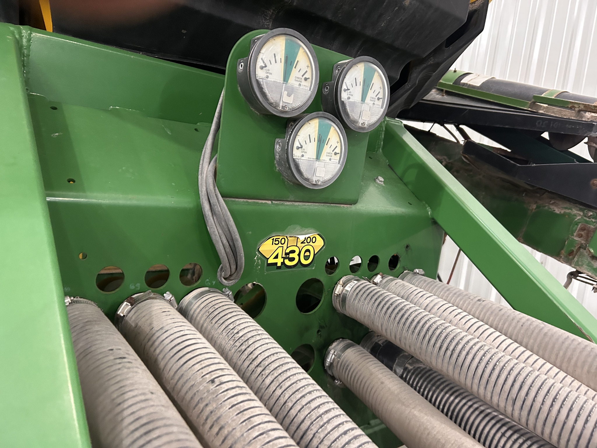 2007 John Deere 1895 Air Seeder