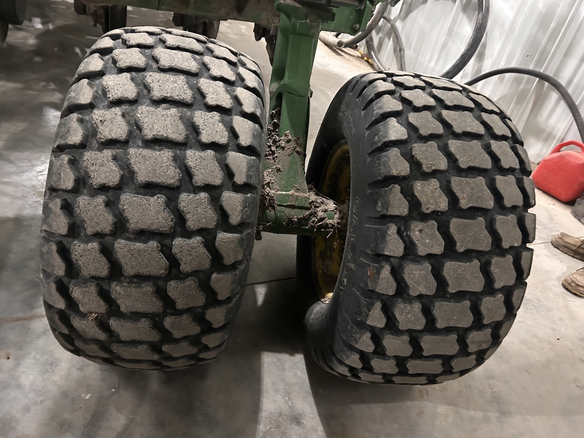 2007 John Deere 1895 Air Seeder