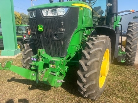 2014 John Deere 7230R Tractor