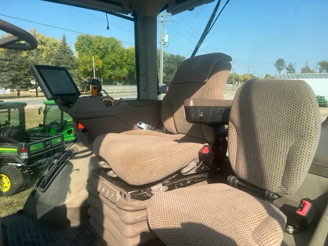 2014 John Deere 7230R Tractor