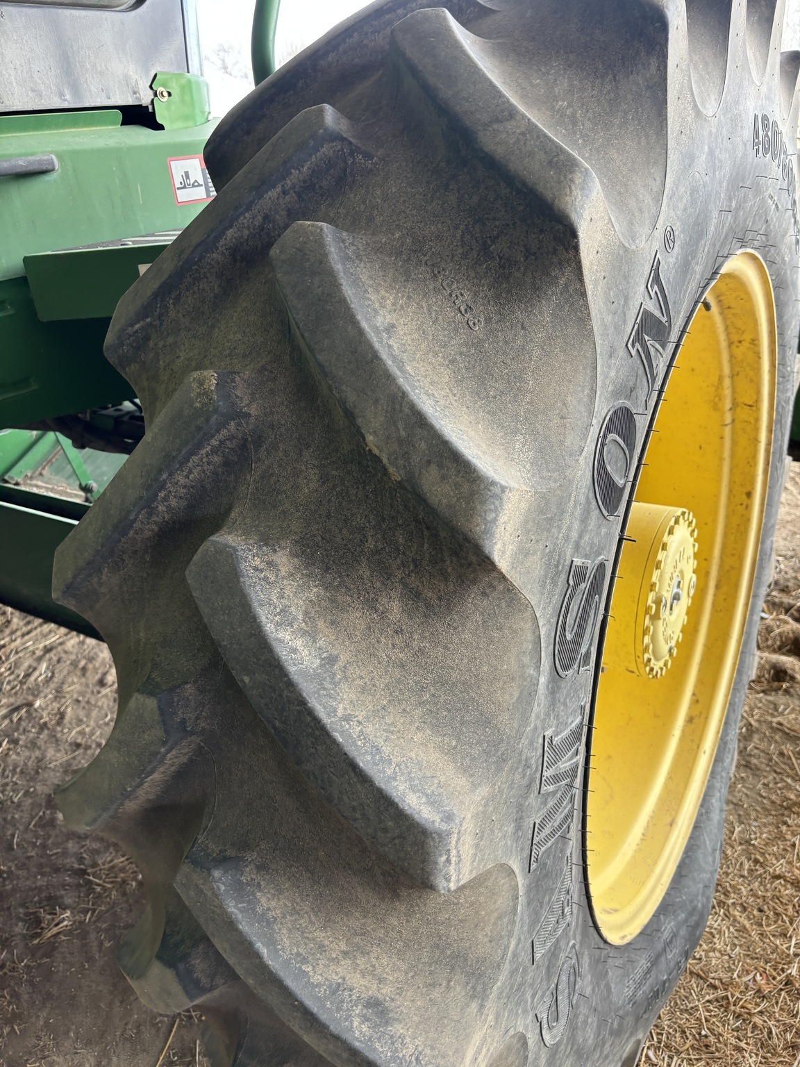 2011 John Deere R450 Self-Propelled Windrowers and Swather