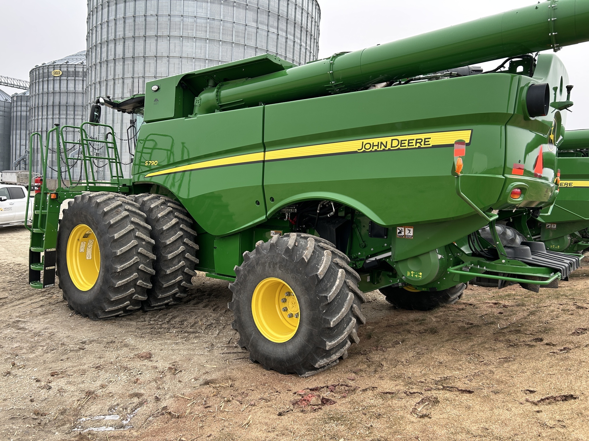 2024 John Deere S790 Combine