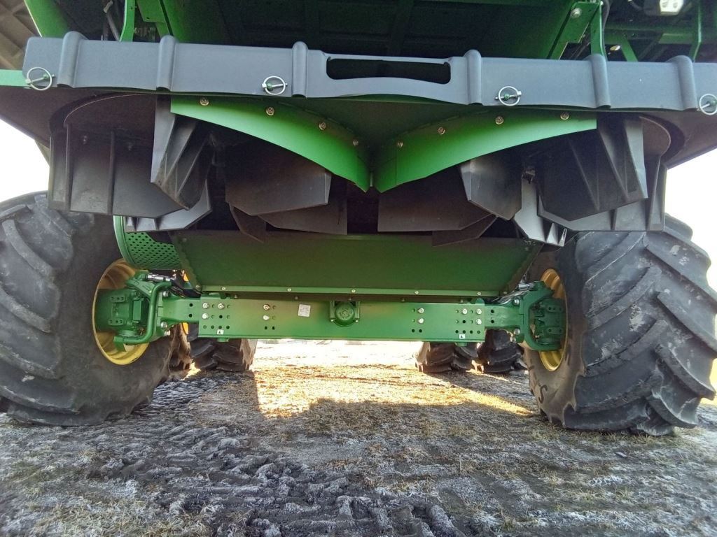 2023 John Deere S780 Combine