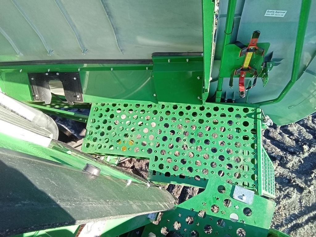 2023 John Deere S780 Combine
