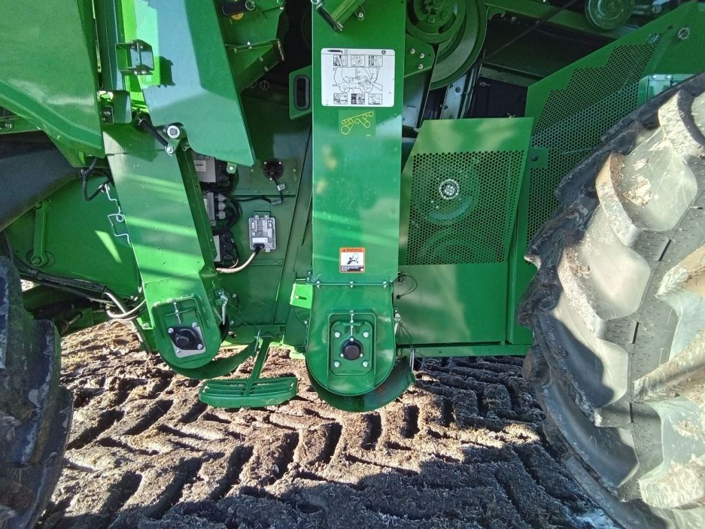 2023 John Deere S780 Combine