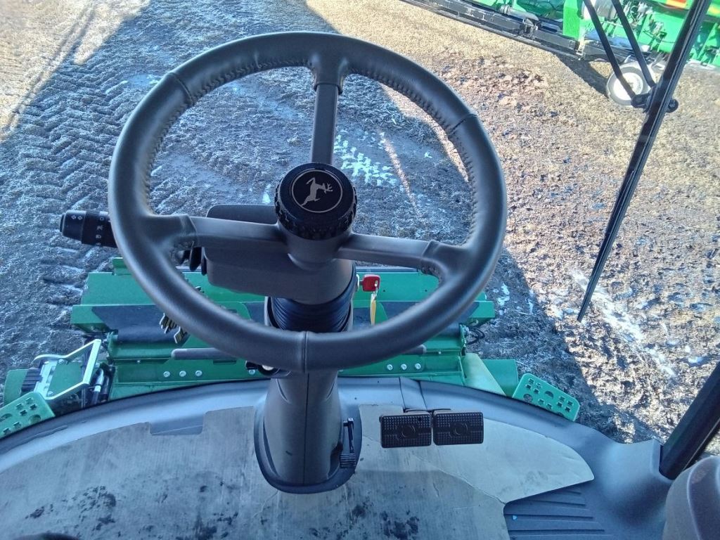 2023 John Deere S780 Combine