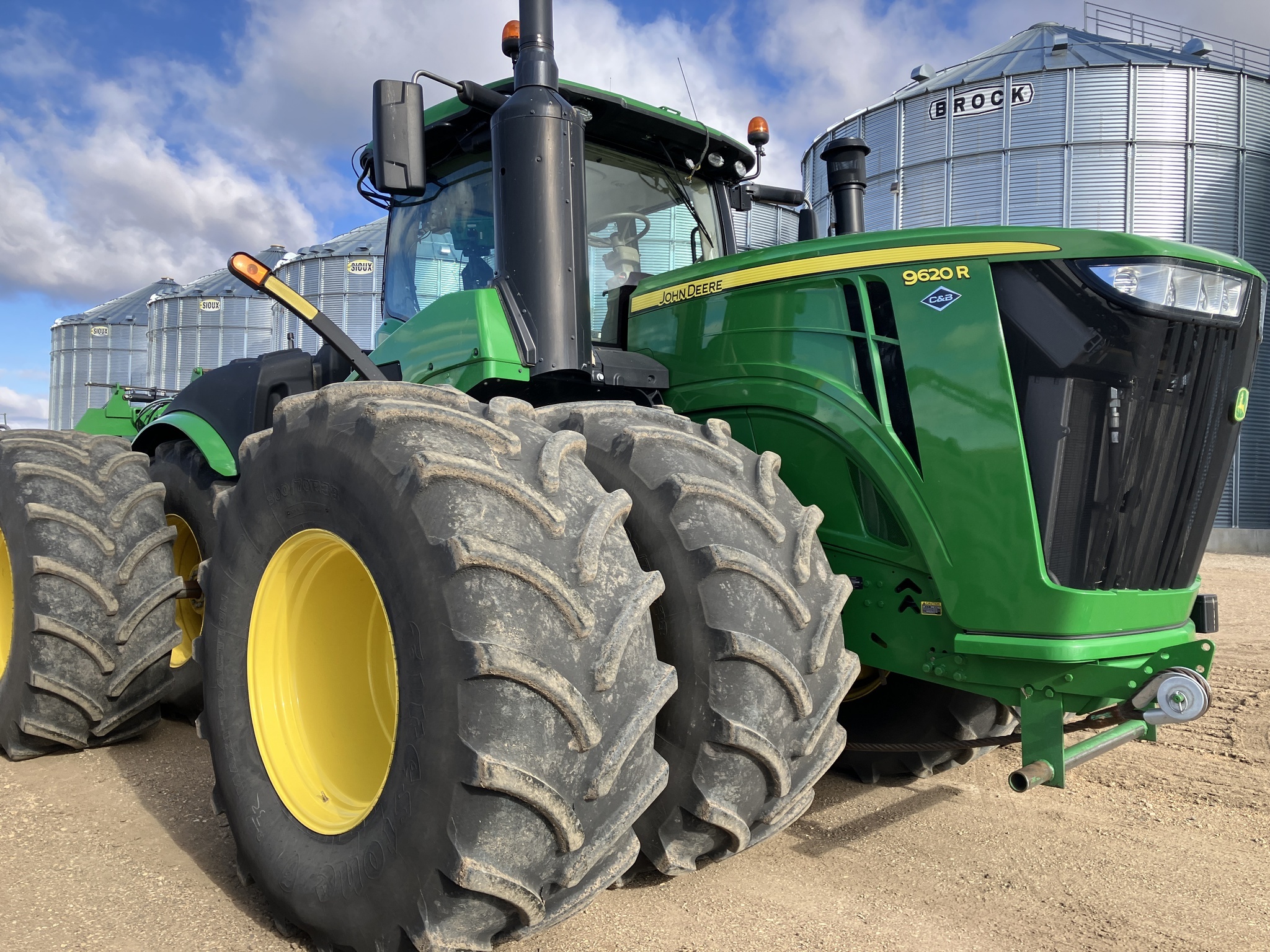 2021 John Deere 9620R Tractor