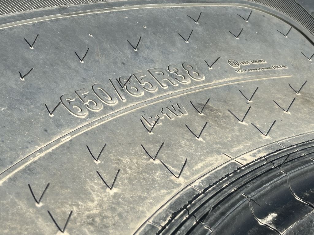 2023 Alliance 650/85R38 Wheels / Tires / Track