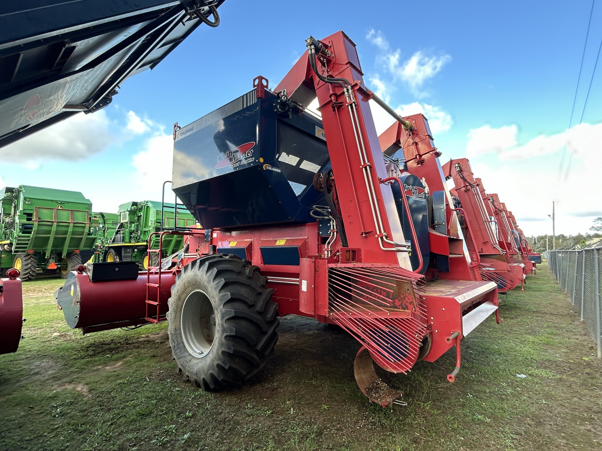 2020 Colombo TWIN MASTER FLEX BASKET Peanut Equipment