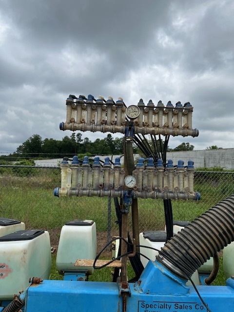 2010 Monosem 6X2 Planter