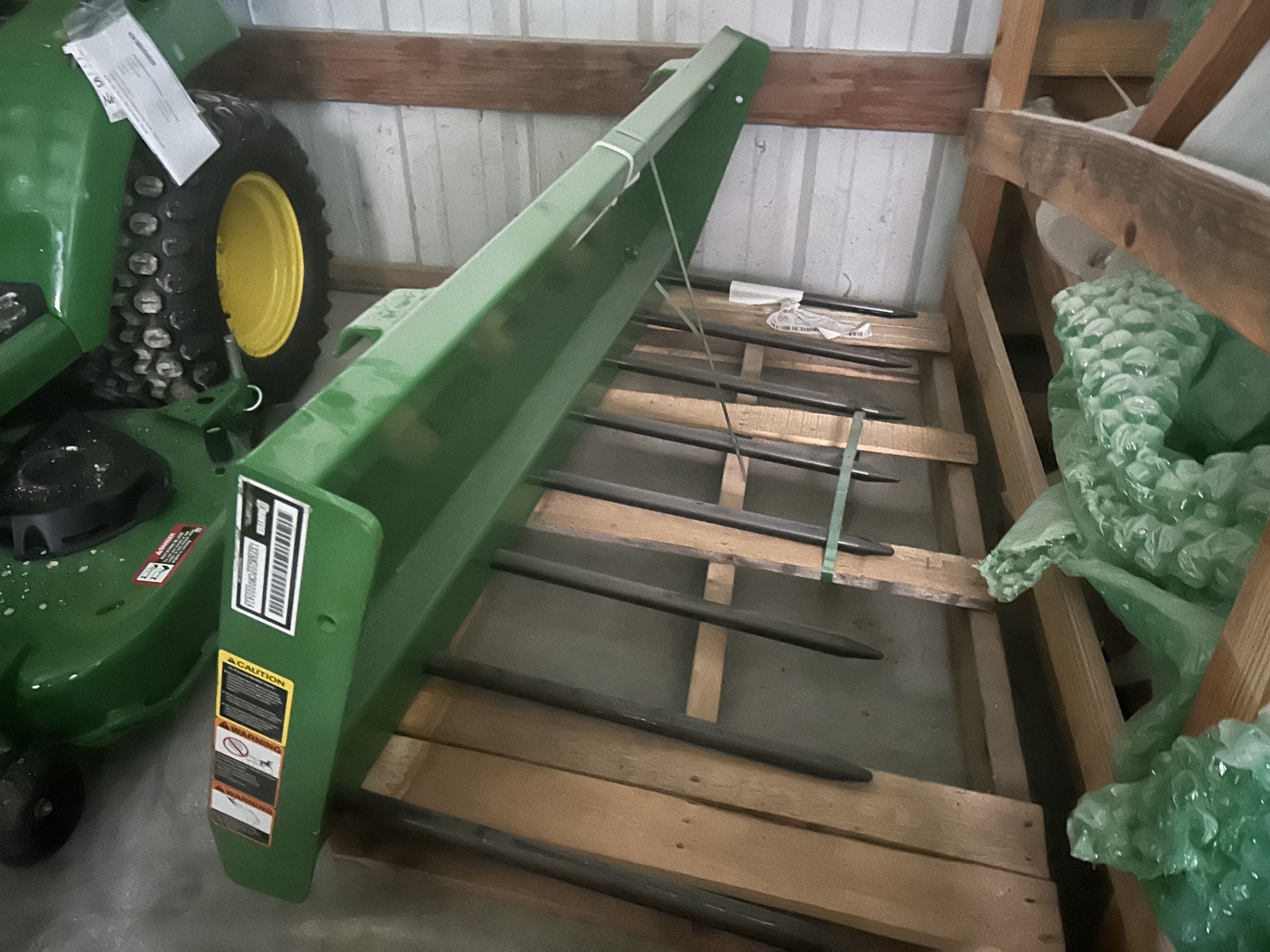 2022 Frontier AM20F Loader and Skid Steer Attachment