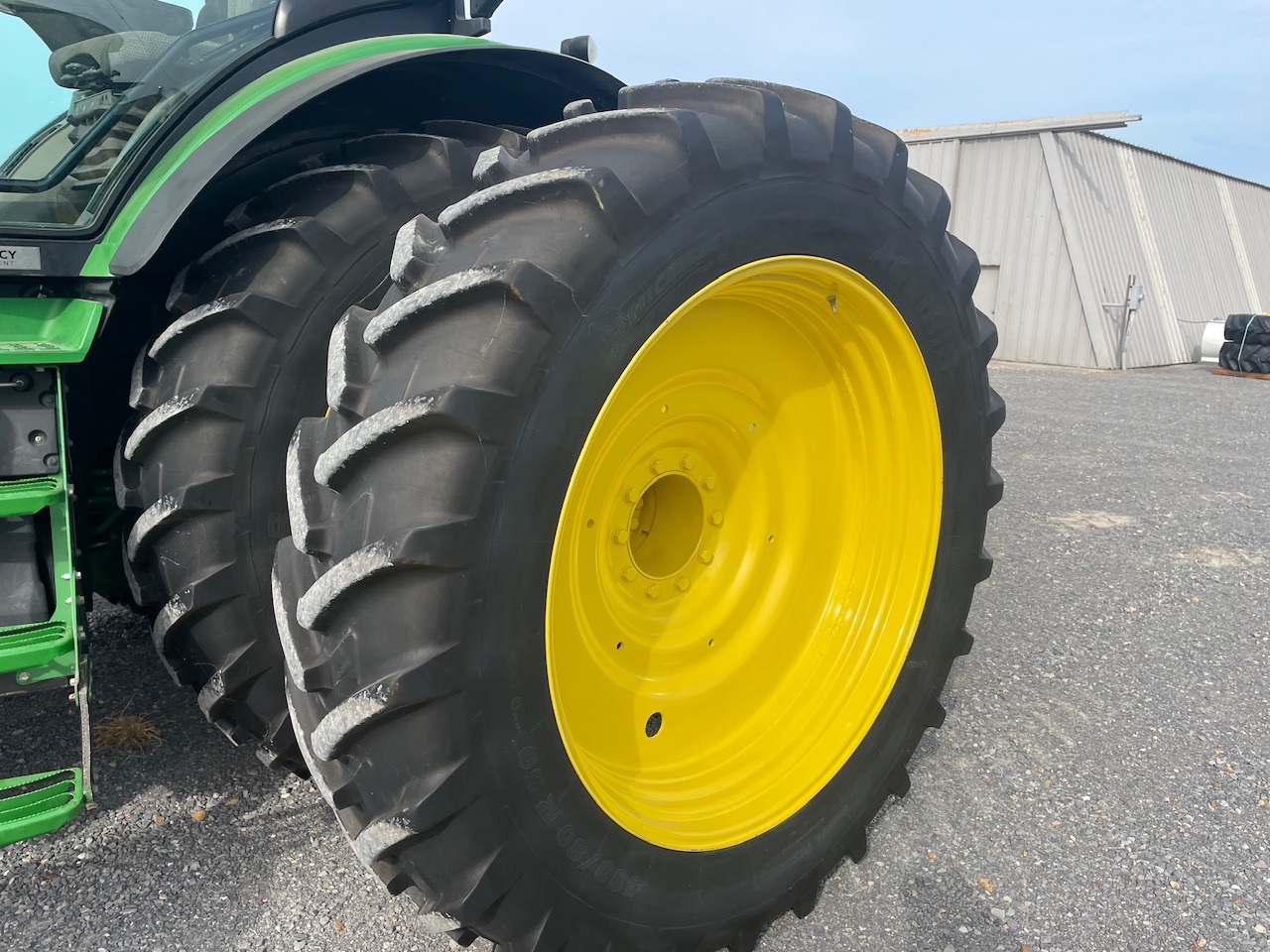 2018 John Deere 8270R Tractor