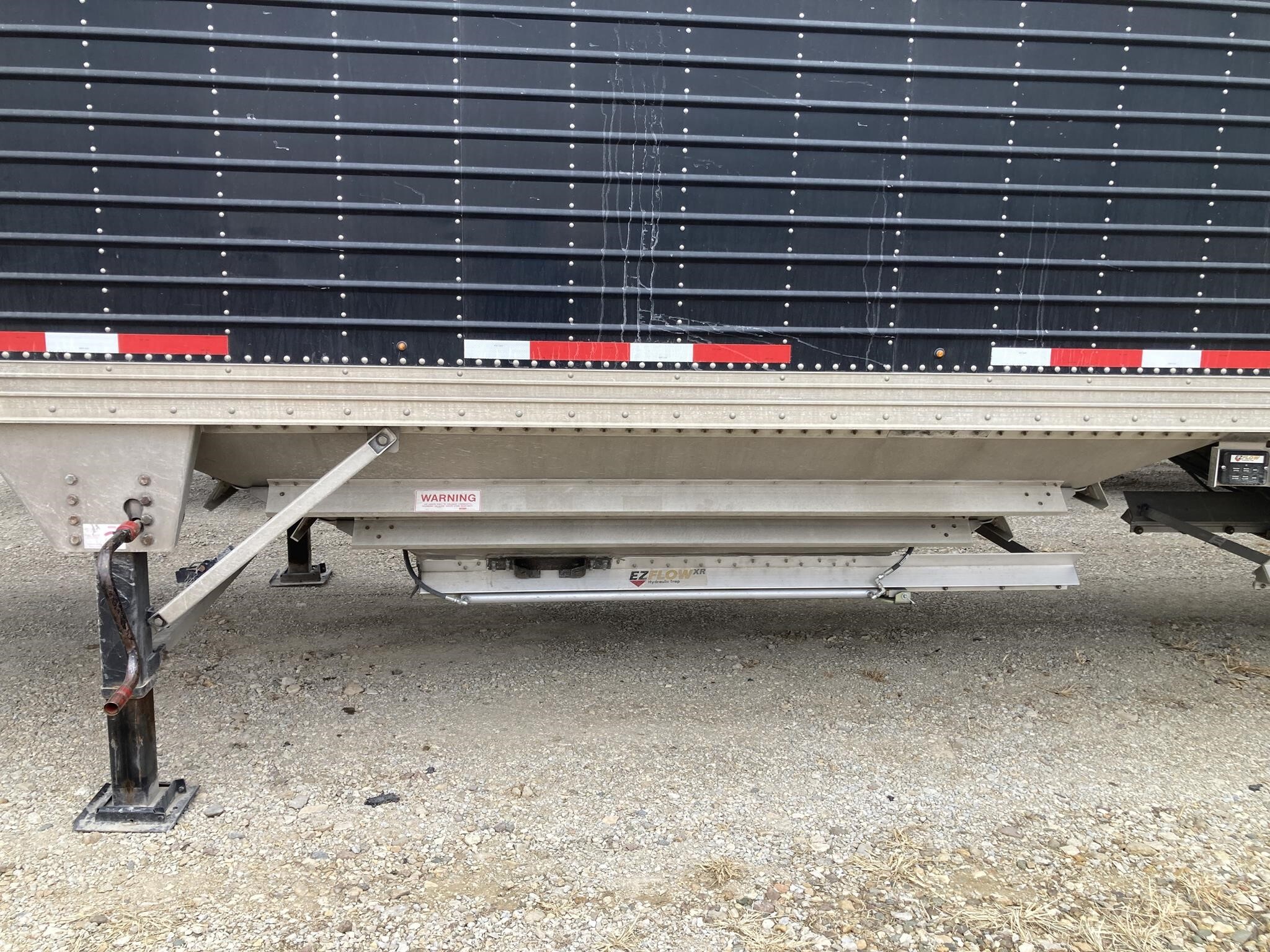 2017 Timpte Super Hopper Grain Trailer