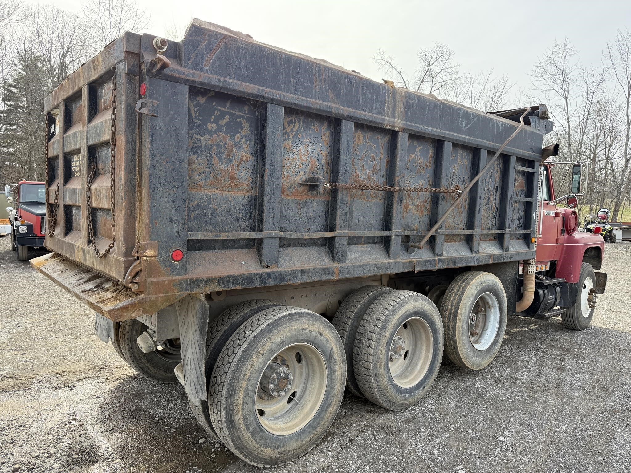 1995 Ford LT9000 Semi Trucks/Trailer